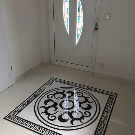 Vila Niki *